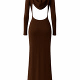Vestido longo com capuz e costas abertas - Marrom