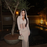 Vestido longo com capuz e costas abertas - Nude Claro