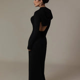 Vestido longo com capuz e costas abertas - Preto