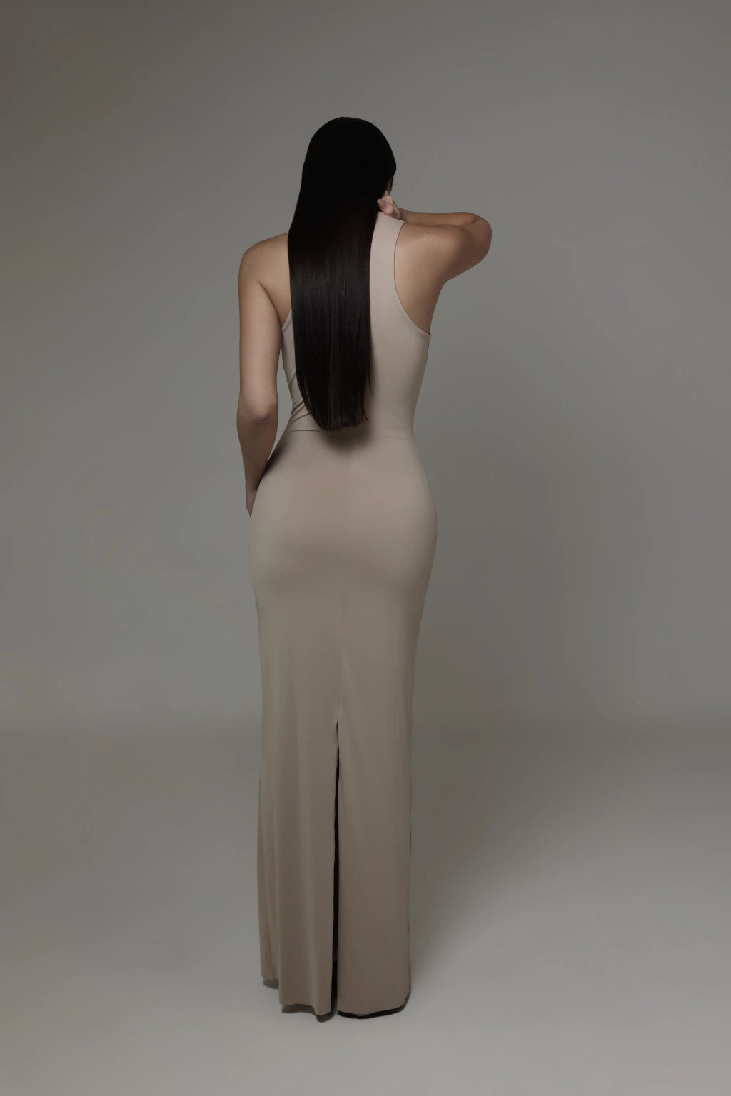 Vestido longo decote nadador - Nude Escuro