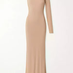 Vestido longo de um ombro só - Nude Escuro