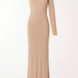 Vestido longo de um ombro só - Nude Escuro